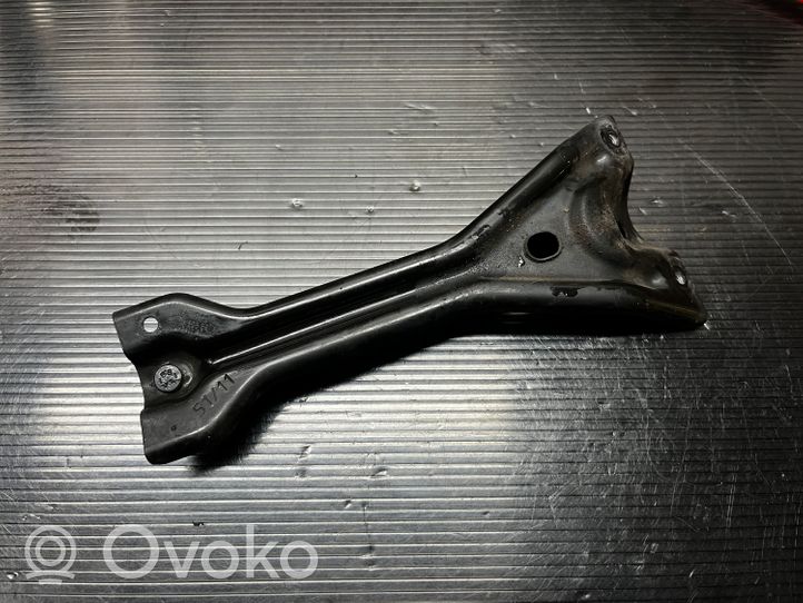 Volkswagen Touran II Staffa del pannello di supporto del radiatore 1T0805567A