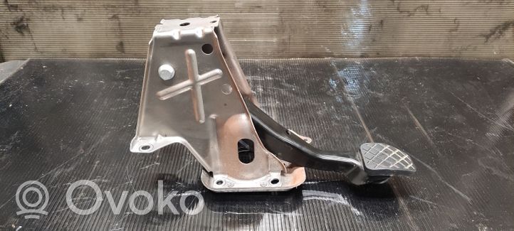 Volkswagen Golf V Brake pedal 1K1721117H