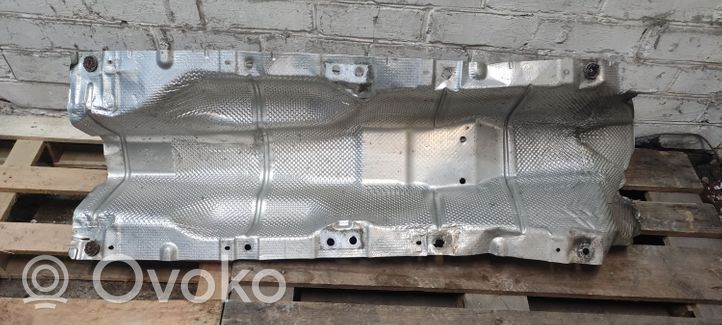 Volkswagen Caddy Protección térmica del escape 2K0825671