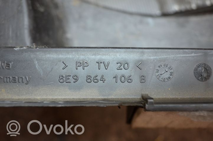 Audi A4 S4 B7 8E 8H Dolny panel schowka koła zapasowego 8E9864106