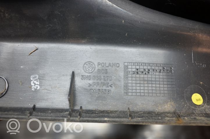 Volkswagen Tiguan Takaistuintilan alempi sivulista 5N0868270