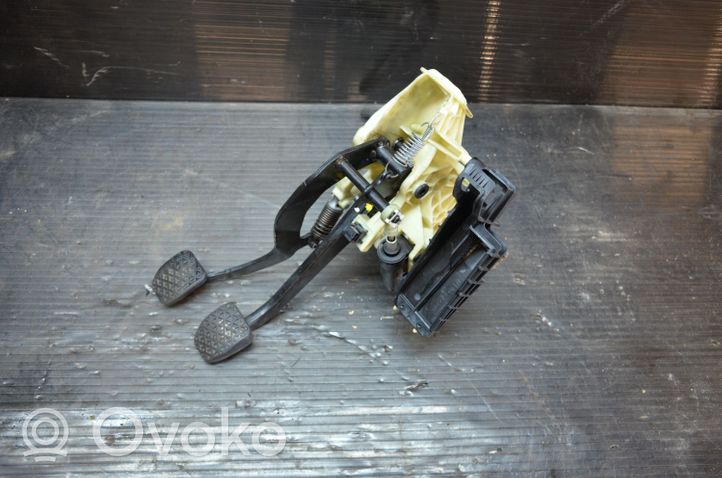 BMW 5 F10 F11 Pedal assembly 6789744