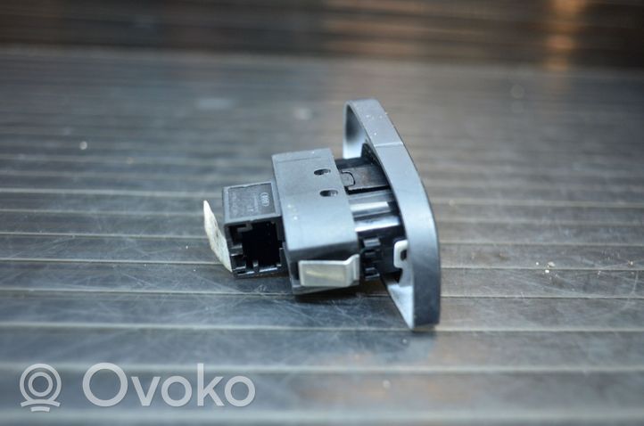 Audi A4 S4 B8 8K Central locking switch button 8K2952108