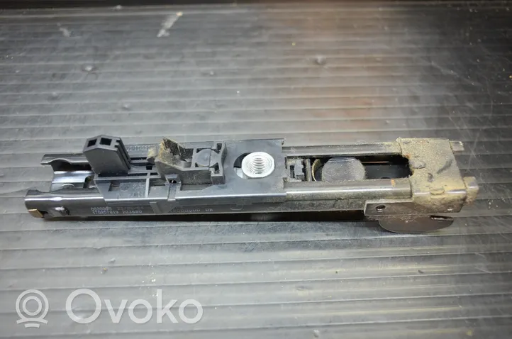 Volkswagen Golf V Turvavyön säätökisko 1T0857819