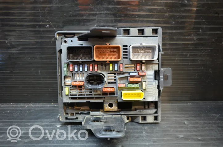 Citroen C5 Fuse module 9675877980