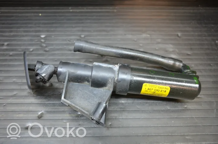 Volvo V50 Headlight washer spray nozzle 1307030218