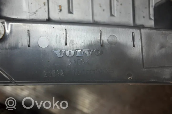 Volvo V50 Tavaratilan kynnyksen suoja 09486875