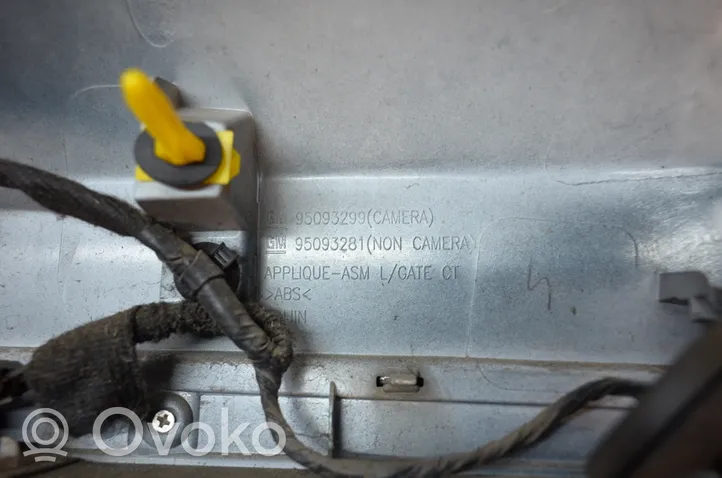Opel Mokka Trunk door license plate light bar 95093299