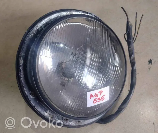 Mercedes-Benz 190 230 W110 W111 Lampa przednia 