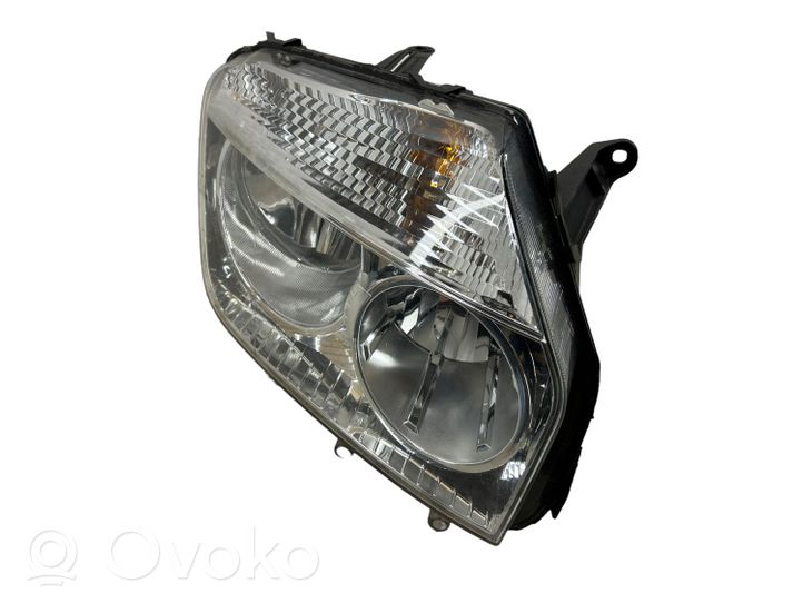 Dacia Duster Lampa przednia 260108233R