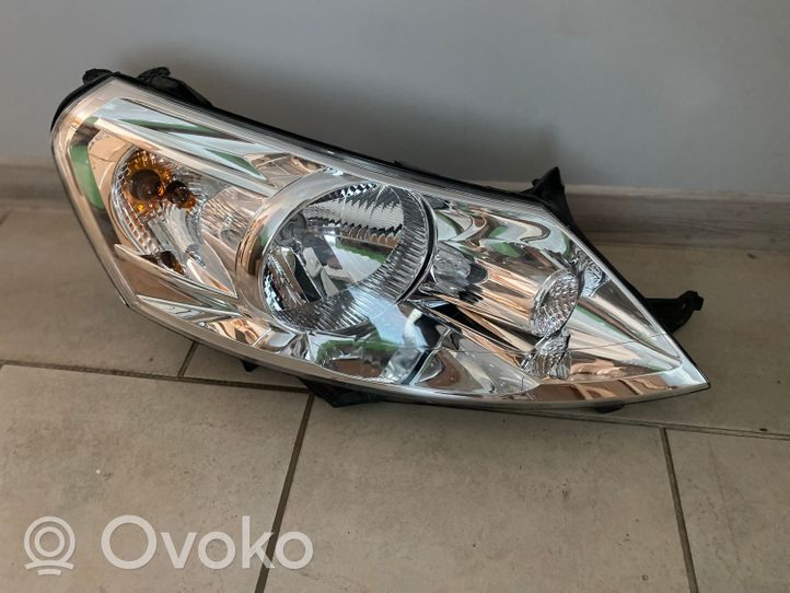 Toyota Proace Lampa przednia SU001A1266