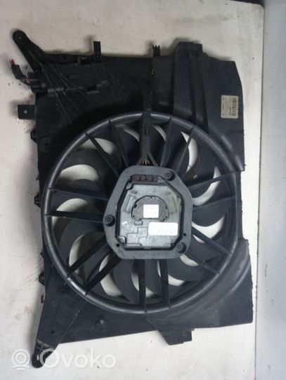 Volvo XC70 Radiator cooling fan shroud 3137229010