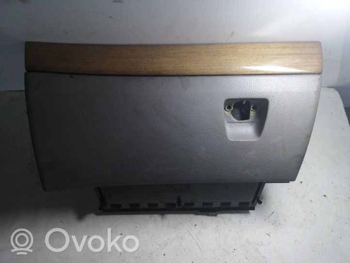 Volvo XC90 Glove box 3409431