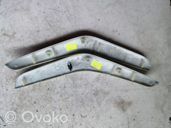 Ford C-MAX I Other front door trim element 