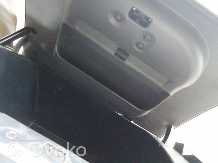 Ford C-MAX I Daiktadėžės (bordačioko) komplektas 3M51R06044