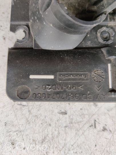 Citroen C6 Support de montage de pare-chocs avant 9647074080