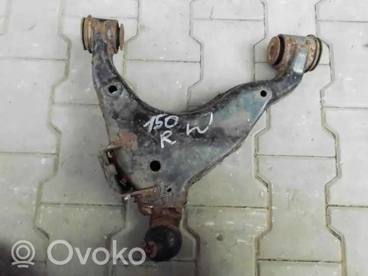 Toyota Land Cruiser (J150) Braccio di controllo sospensione anteriore 