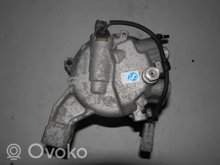 Subaru Forester SK Compressore aria condizionata (A/C) (pompa) T28481B