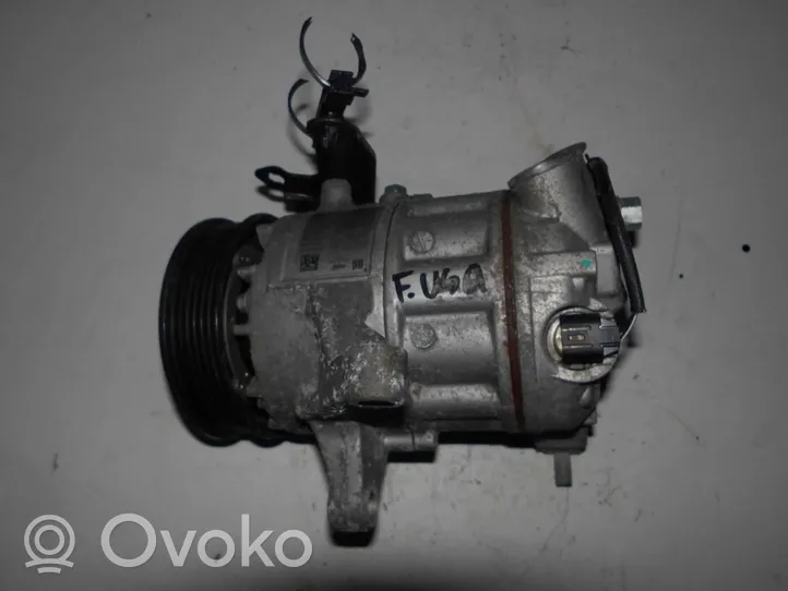 Subaru Forester SK Compressore aria condizionata (A/C) (pompa) T28481B