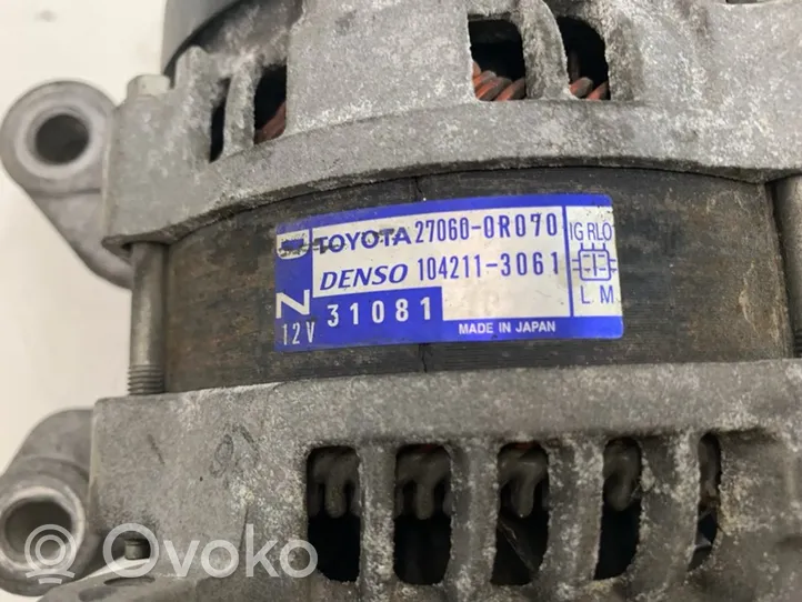 Toyota Verso Générateur / alternateur 270600R070