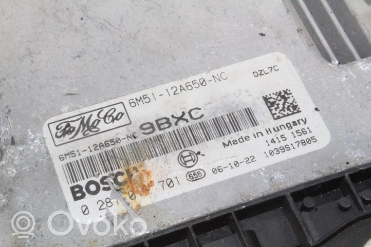 Ford Focus Variklio valdymo blokas 6M5112A650NC