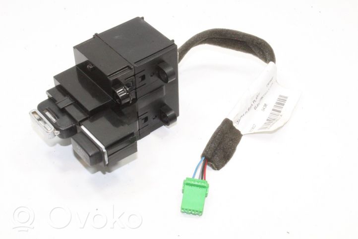 Volvo XC70 Ignition lock 6G9N11572DH