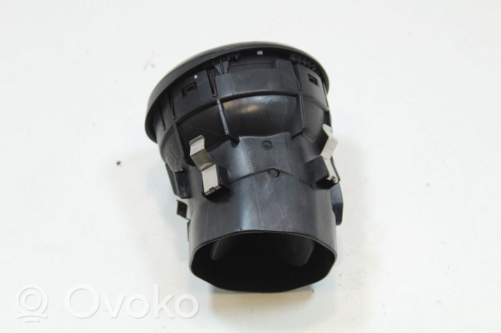 Mercedes-Benz B W246 W242 Lango oro grotelės A2468300454