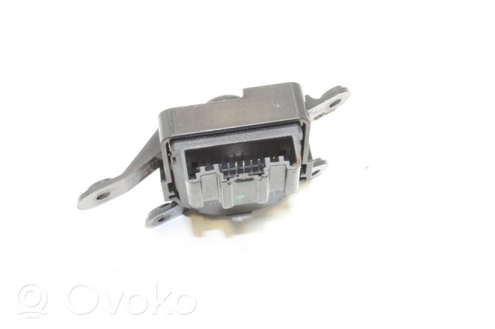 Chevrolet Orlando Wing mirror switch 13296440