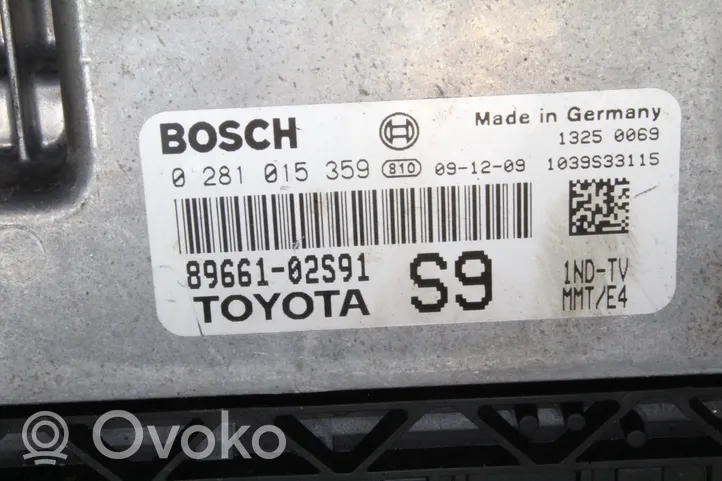 Toyota Auris 150 Moottorinohjausyksikön sarja ja lukkosarja 0281015359