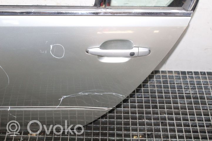 Lexus LS 430 Rear door 