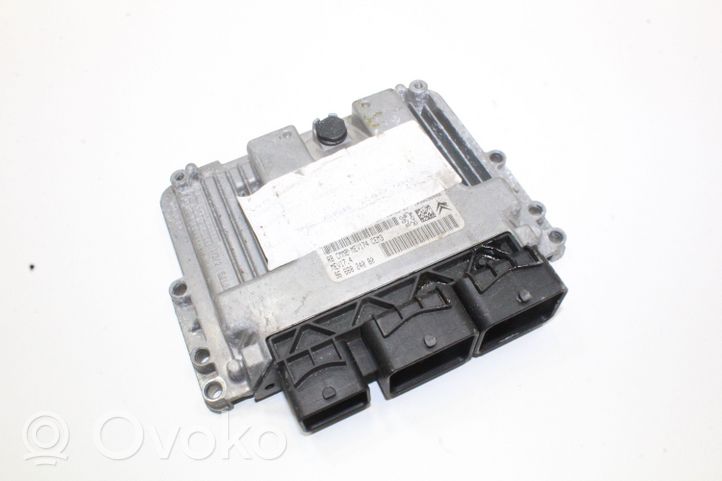 Citroen C4 SpaceTourer Calculateur moteur ECU 9666824080