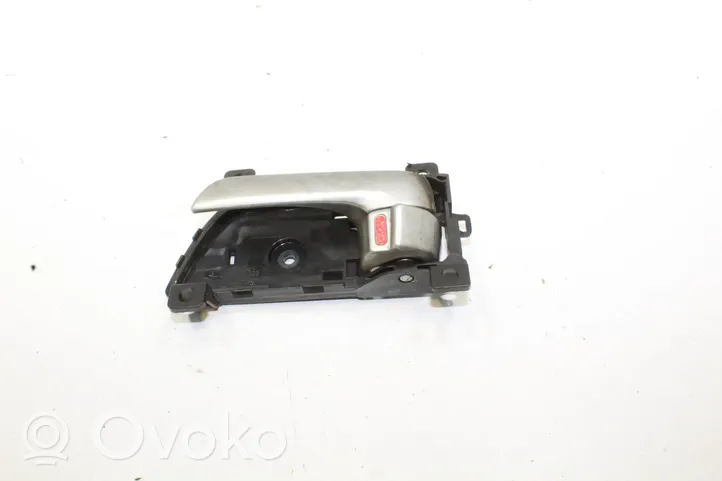 KIA Sorento Klamka wewnętrzna drzwi 826132P000