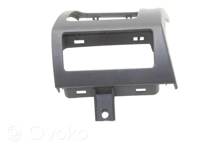 Lexus RX 330 - 350 - 400H Kojelaudan hansikaslokeron lista GN71103770