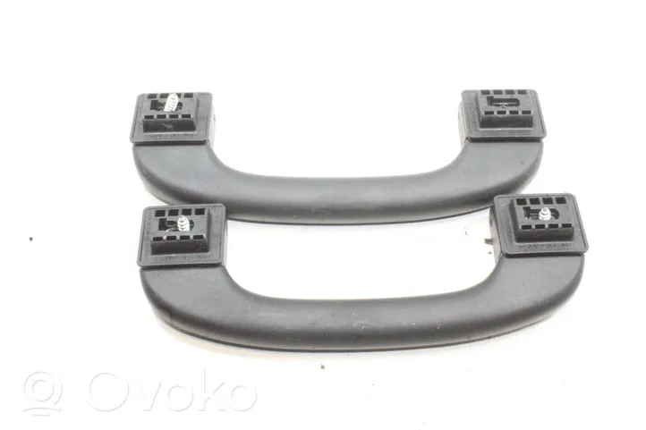 BMW 1 E82 E88 Un set di maniglie per il soffitto 