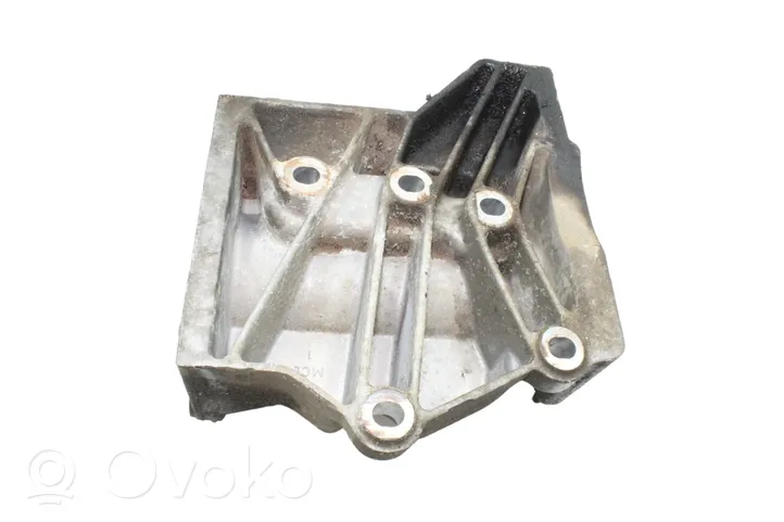 Land Rover Freelander 2 - LR2 Staffa del cuscinetto di supporto dell’albero di trasmissione 6G9N4H473CC