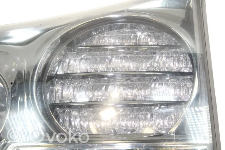 Lexus RX 330 - 350 - 400H Lampy tylnej klapy bagażnika 