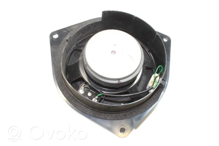 Lexus RX 330 - 350 - 400H Takaoven kaiutin 861600W570