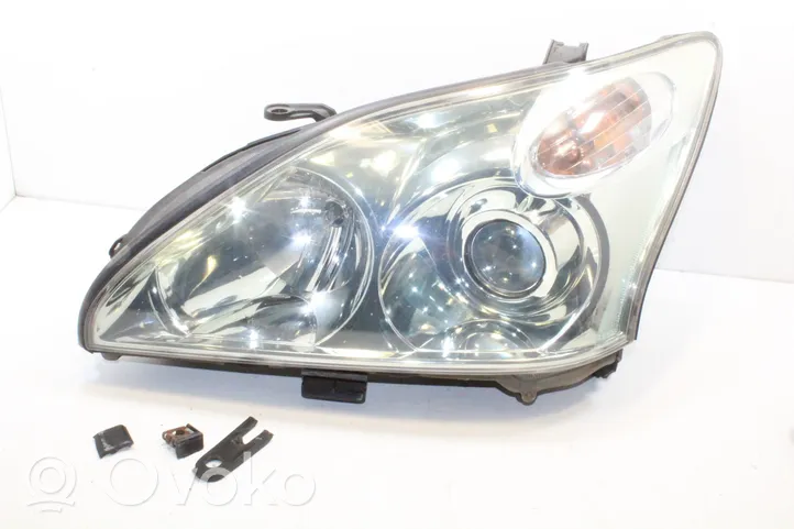 Lexus RX 330 - 350 - 400H Lampa przednia 