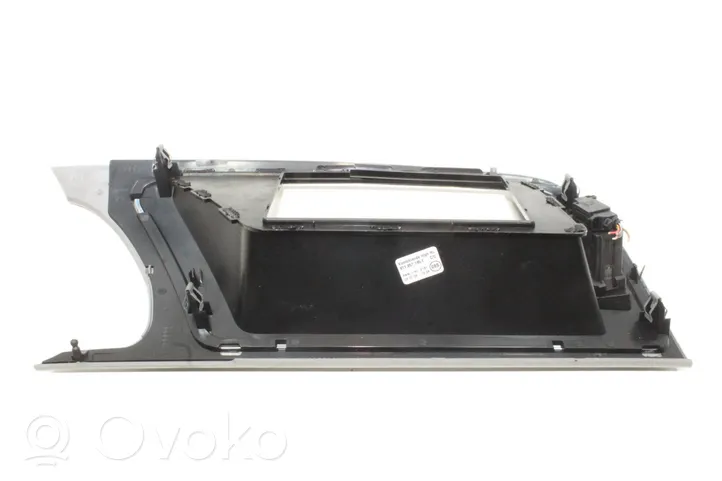 Audi A5 8T 8F Cadre, panneau d'unité radio / GPS 8T2857185F