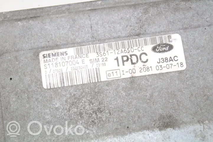 Ford Fiesta Sterownik / Moduł ECU 3S6112A650CC