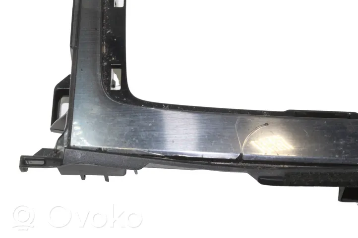 Mazda 6 Rivestimento in plastica cornice della leva del cambio GML864341