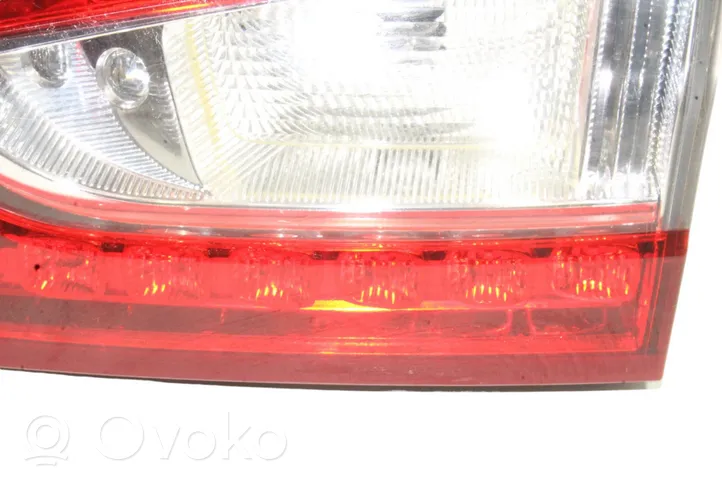 Ford Mondeo MK V Lampy tylnej klapy bagażnika DS7313A602GG