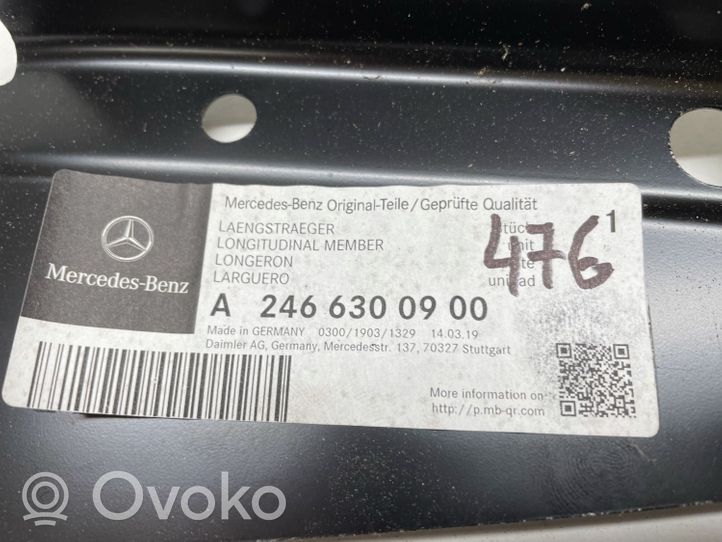 Mercedes-Benz CLA C117 X117 W117 Supporto di montaggio del parafango 2466300900