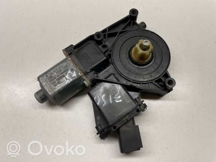 Ford F150 Priekinis varikliukas langų pakėlėjo 0130822624