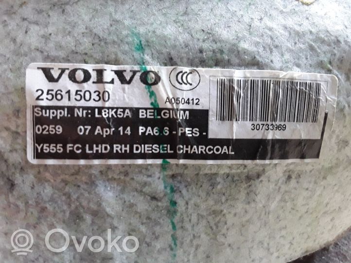 Volvo V40 Tapis de sol / moquette de cabine avant 25615030