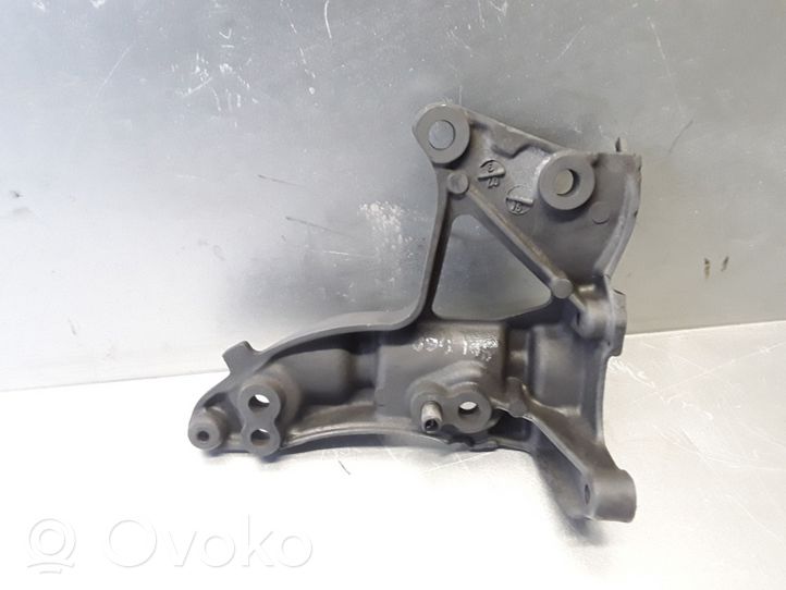 Volvo C30 Generaattorin/laturin kiinnike 9653249480