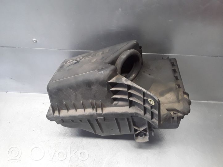 Volvo S70  V70  V70 XC Boîtier de filtre à air 9161886