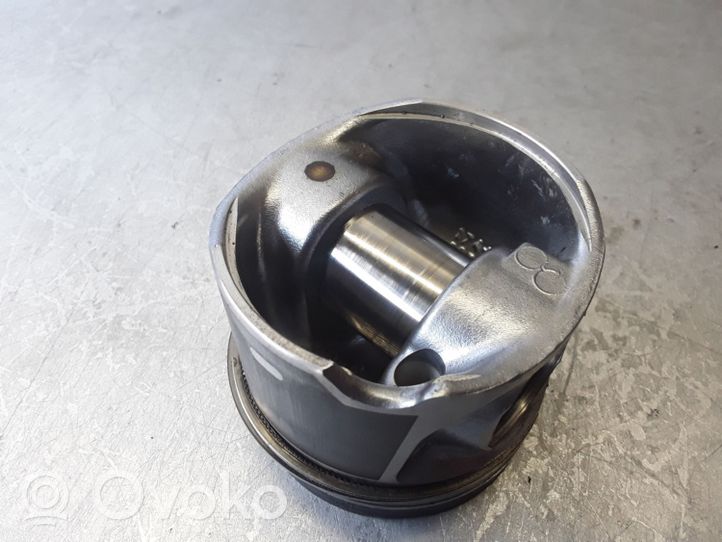 Volvo S60 Piston 