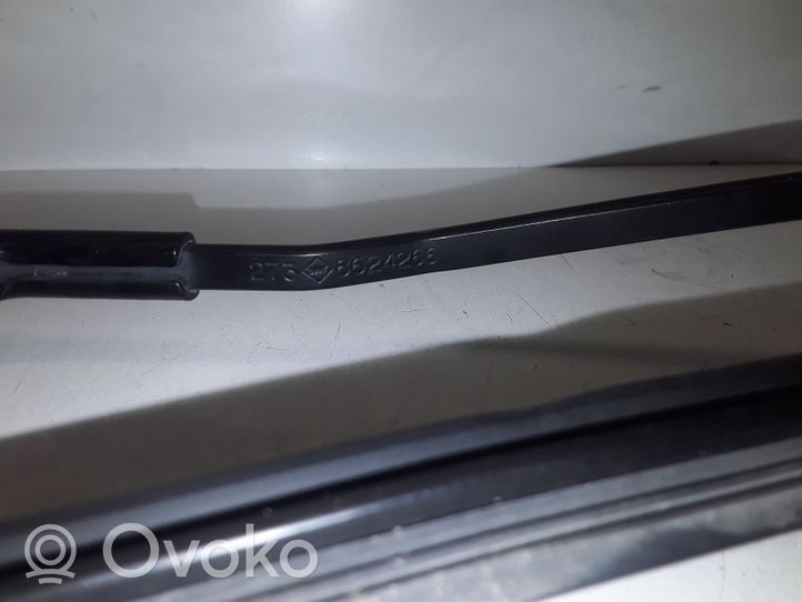 Volvo S60 Windshield/front glass wiper blade 8624266