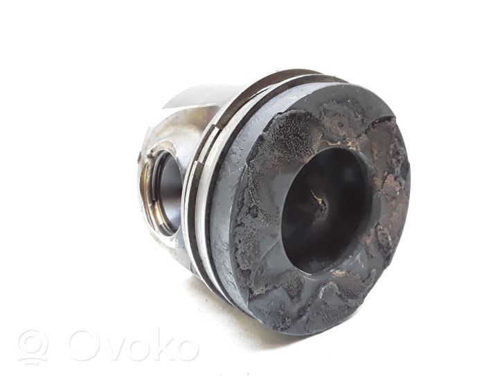 Volvo V60 Piston 